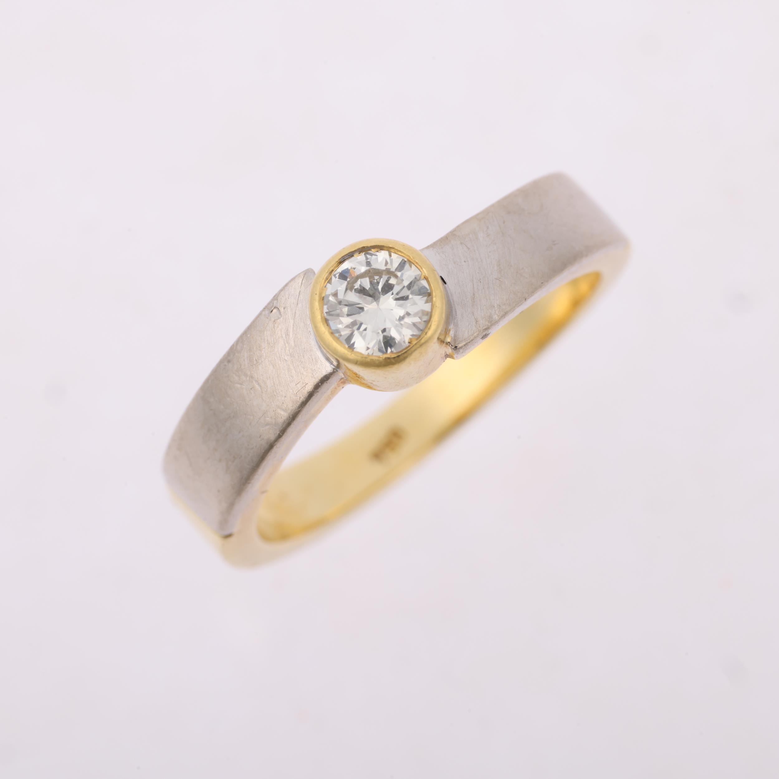 A Continental 18ct two-colour gold 0.25ct solitaire diamond ring, setting height 6.3mm, size L, 5.7g - Image 2 of 4
