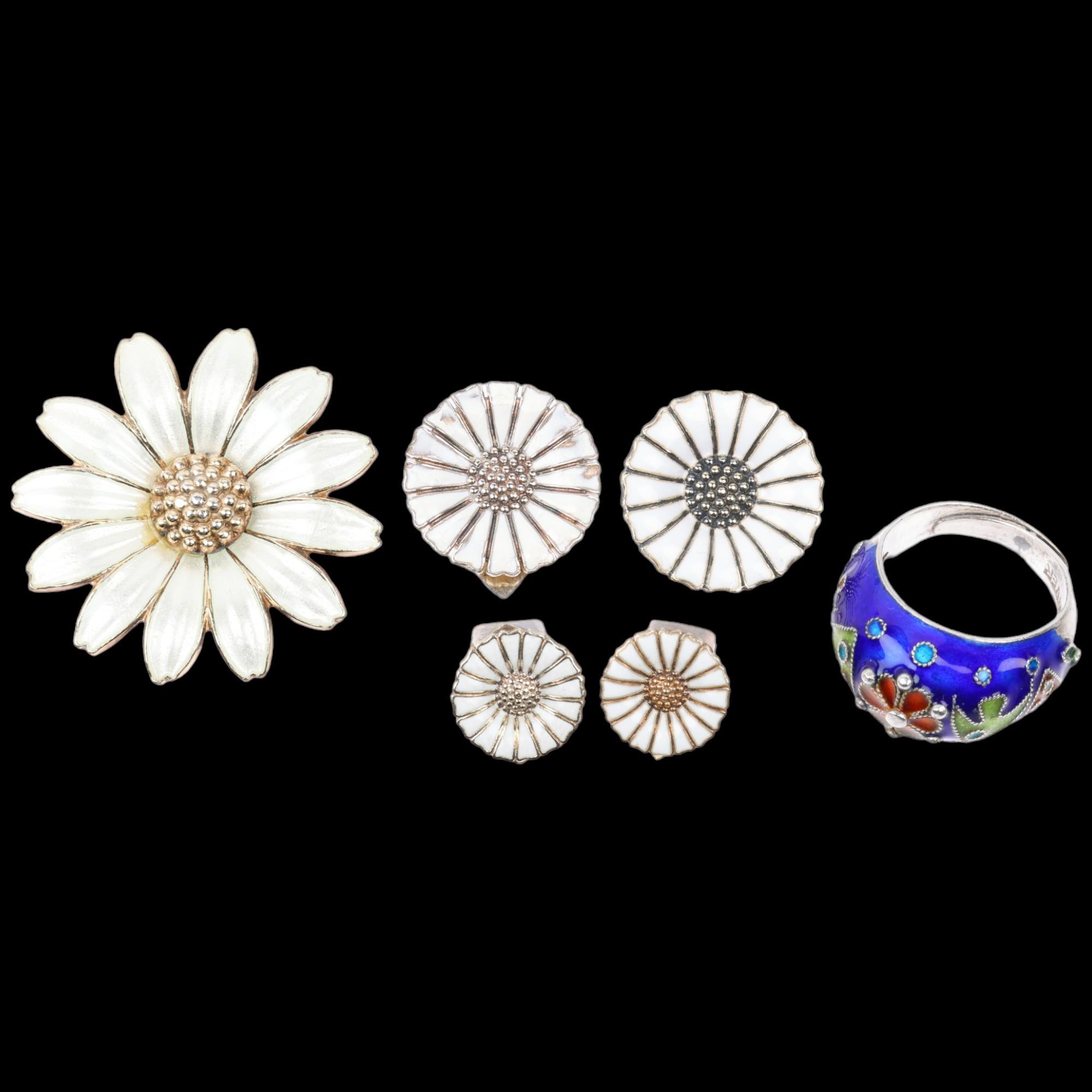 Various Scandinavian silver and enamel jewellery, including Jemax silver-gilt white enamel daisy