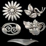 5 Danish silver floral brooches, makers include Hermann Siersbol, largest 66.6mm, 35.6g total (5)