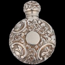A Victorian silver moon scent flask, Saunders & Shepherd, Chester 1890, allover relief embossed