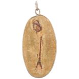 A fish fossil panel pendant, in white metal wire frame, 50.7mm, 5.5g Condition Report: No damage