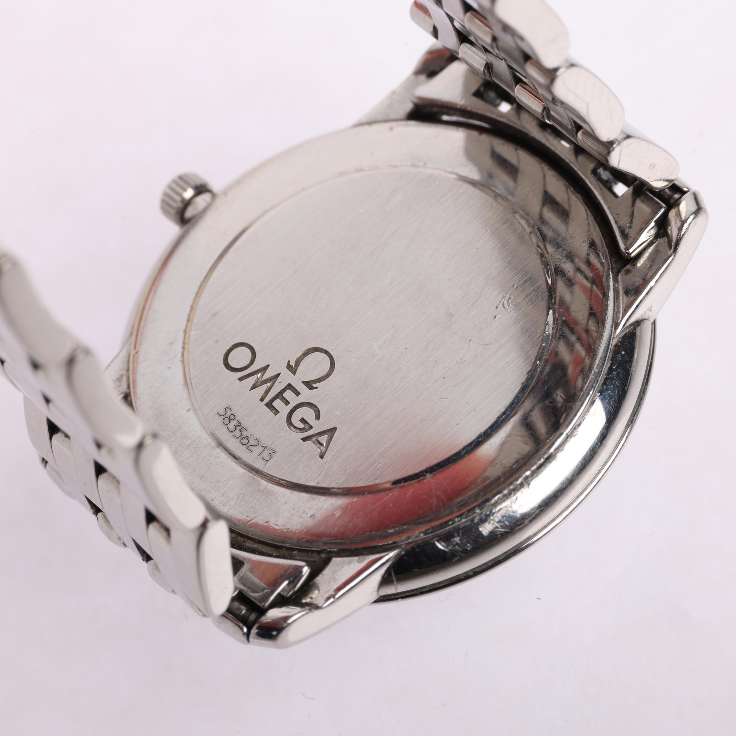 OMEGA - a stainless steel DeVille Prestige quartz calendar bracelet watch, ref. 196.1150, circa - Image 4 of 5