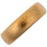 An early 20th century 22ct gold wedding band ring, maker RJ, London 1917, band width 5.5mm, size