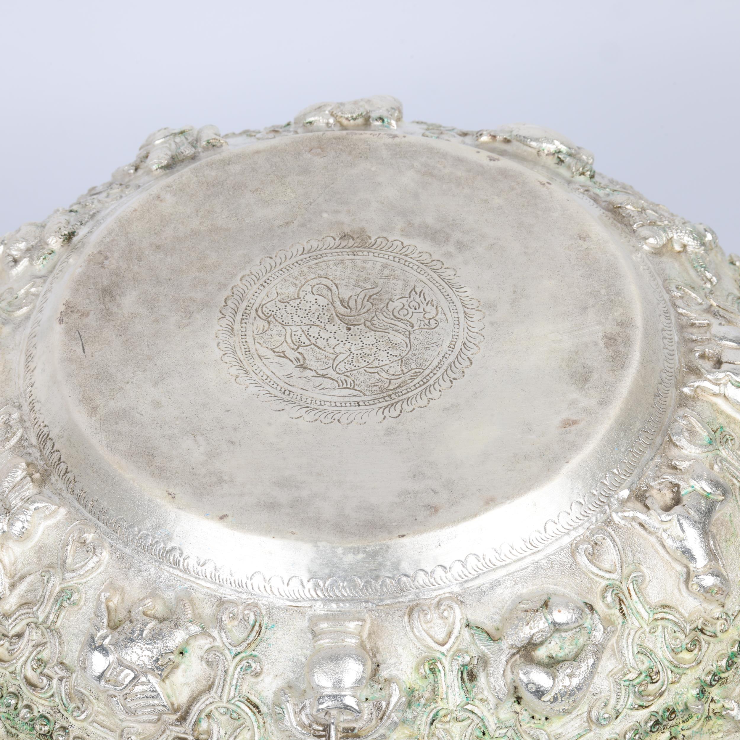 A Fine and Large Burmese silver Thabeik rice bowl, lion maker's mark, Rangoon circa 1900, circular - Image 2 of 3