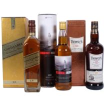 Incredible Inchcape Whisky, boxed, Johnnie Walker Gold Label 18 years, boxed, and Dewar's Blended