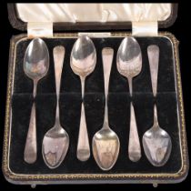 A cased set of 6 silver teaspoons