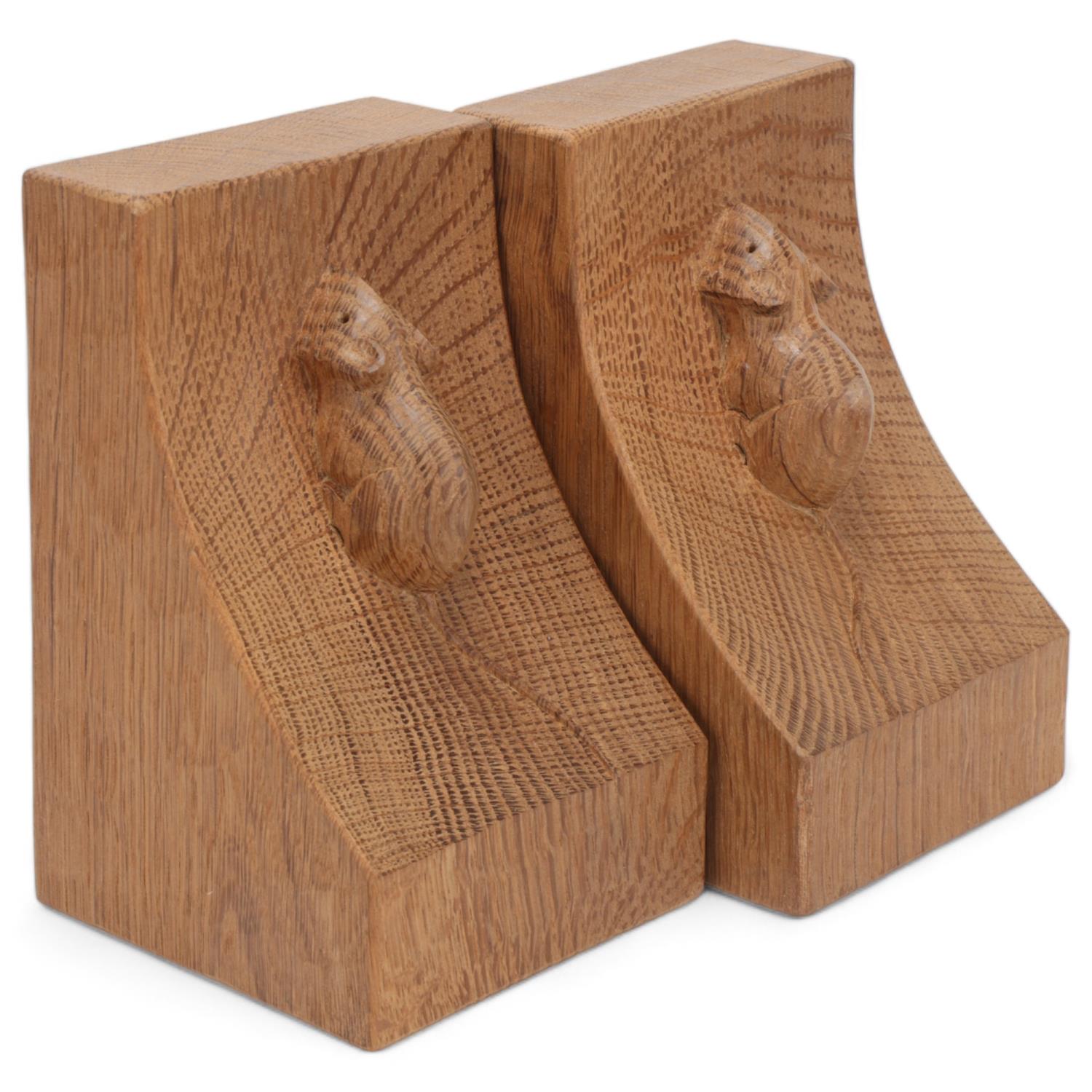 Robert Mouseman Thompson, pair of oak bookends, probably circa 1970s, height 15cm Good condition