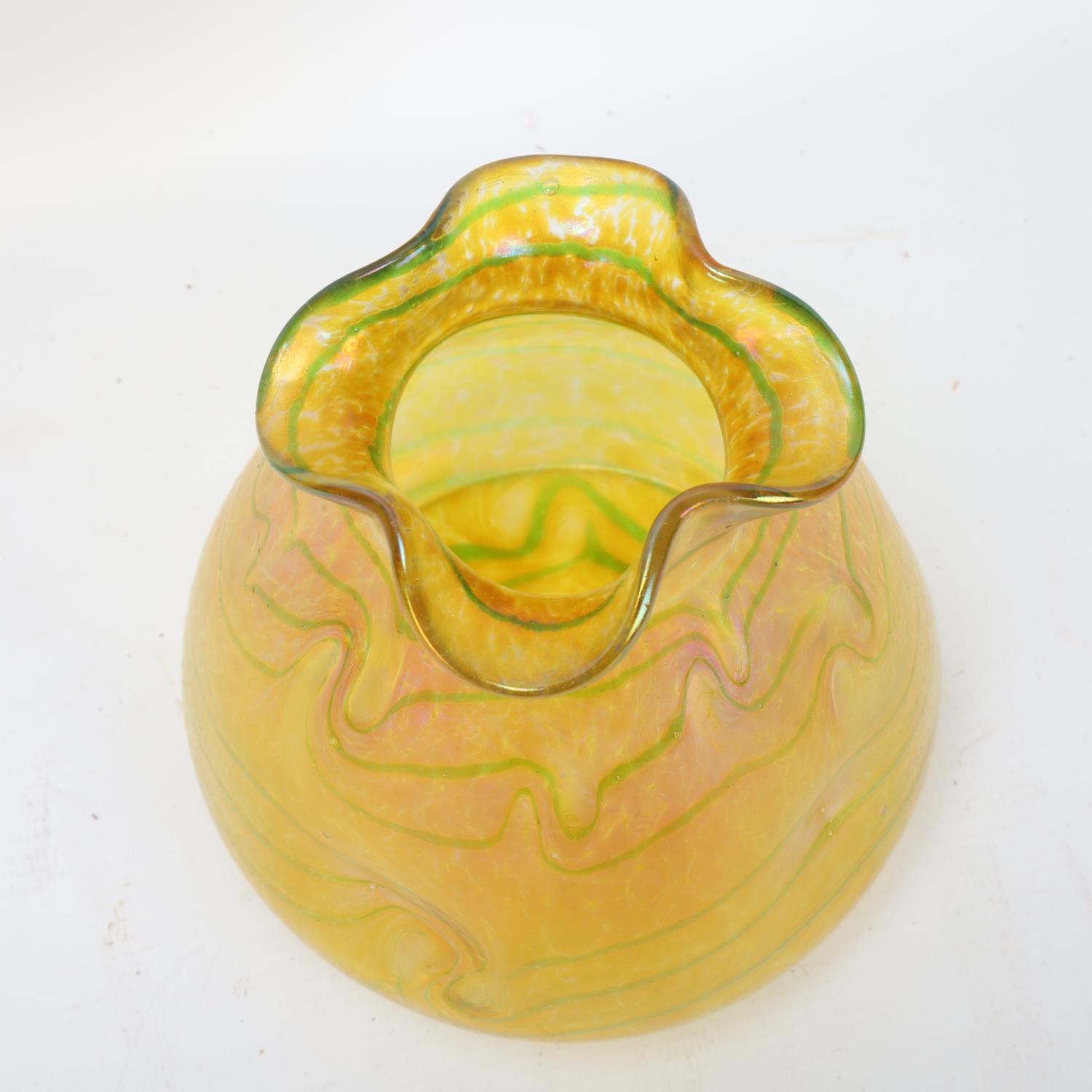 **DESCRIPTION CHANGE** *Fritz Heckert* Art Nouveau iridescent glass vase with trailed and dimpled de - Image 2 of 3