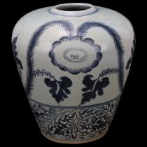 Korean blue and white porcelain vase, with floral decoration, height 22cm
