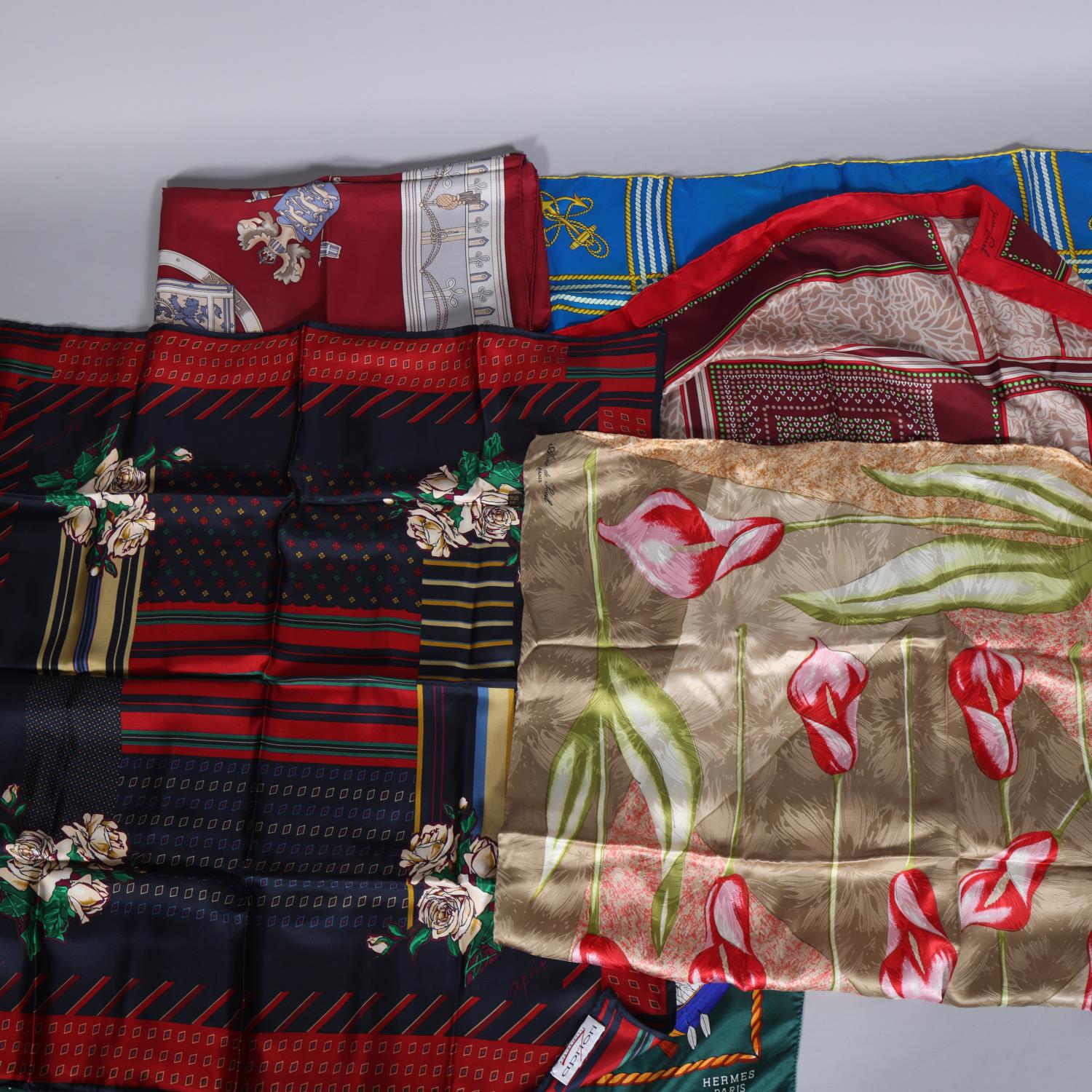 6 Vintage silk scarves - Image 3 of 3