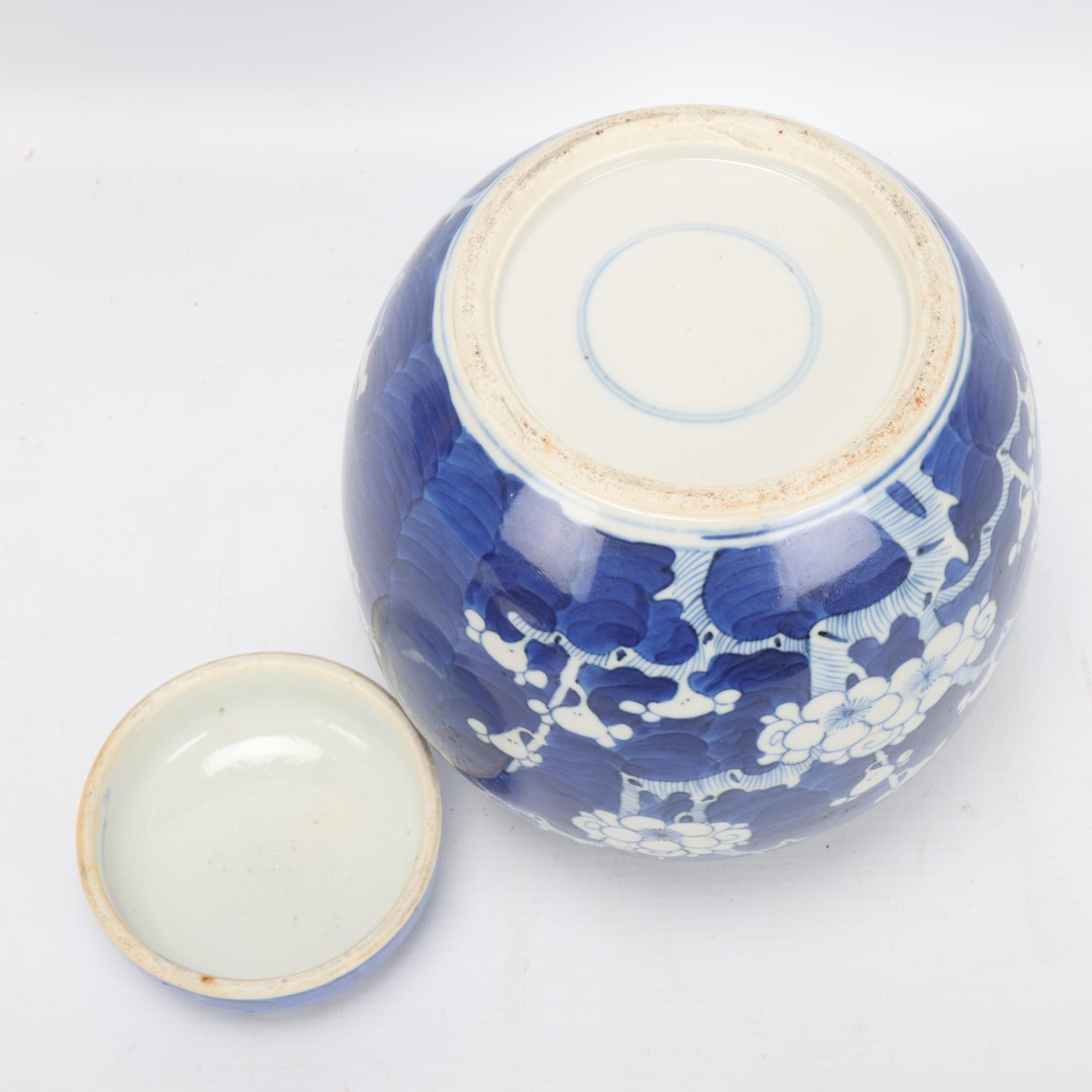 A Chinese blue and white porcelain ginger jar and cover, on original carved wood stand, overall - Image 2 of 3