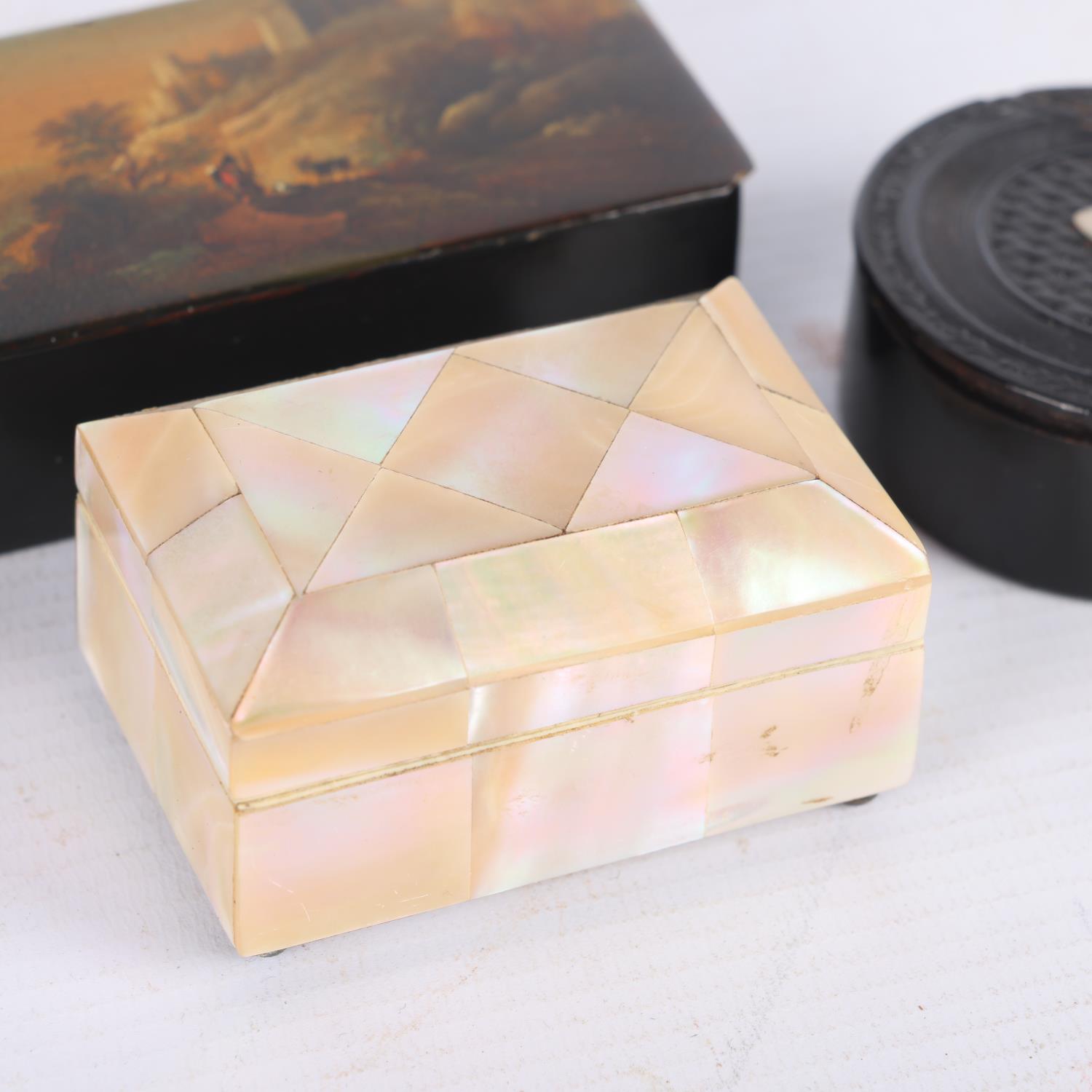 3 x 19th century boxes, including a papier mache snuffbox with painted lid, length 9cm (3) - Image 2 of 3