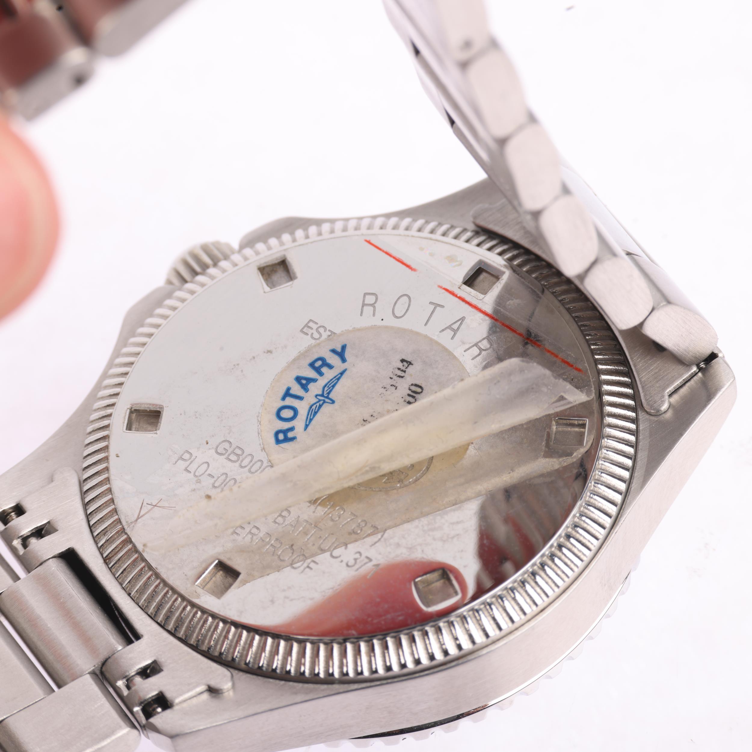 ROTARY - a stainless steel quartz calendar bracelet watch, ref. GB00025/04, black dial with luminous - Bild 4 aus 5