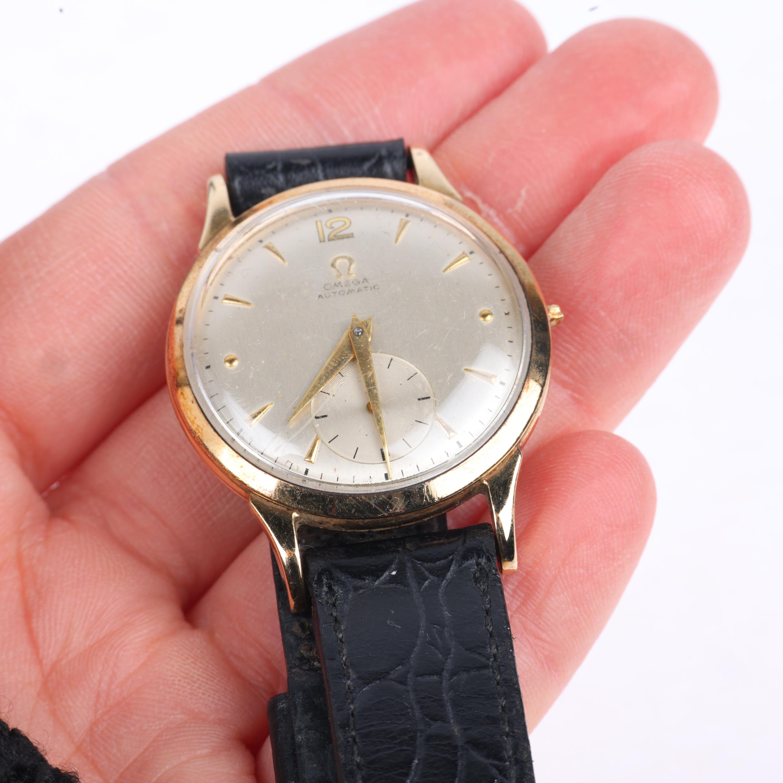 OMEGA - a Vintage 9ct gold 'Bumper' automatic wristwatch, ref. 12308, circa 1947, silvered dial with - Image 5 of 5