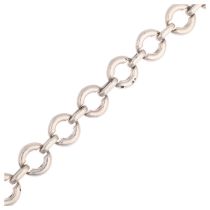 A Mexican silver hoop link chain bracelet, 20cm, 28.9g No damage or repair, only general surface