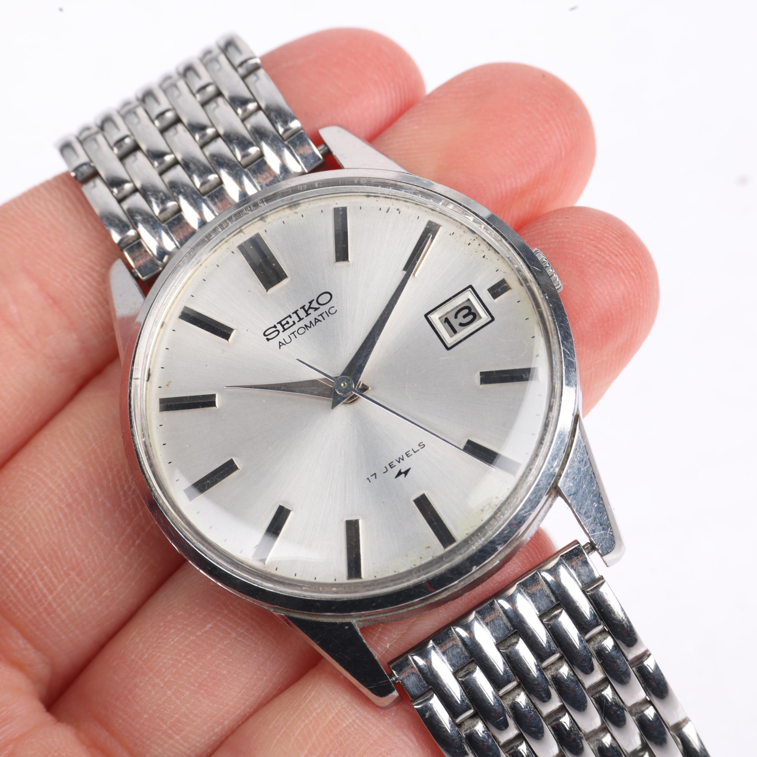SEIKO - a Vintage stainless steel automatic calendar bracelet watch, ref. 7005-2000, circa 1971, - Image 5 of 5