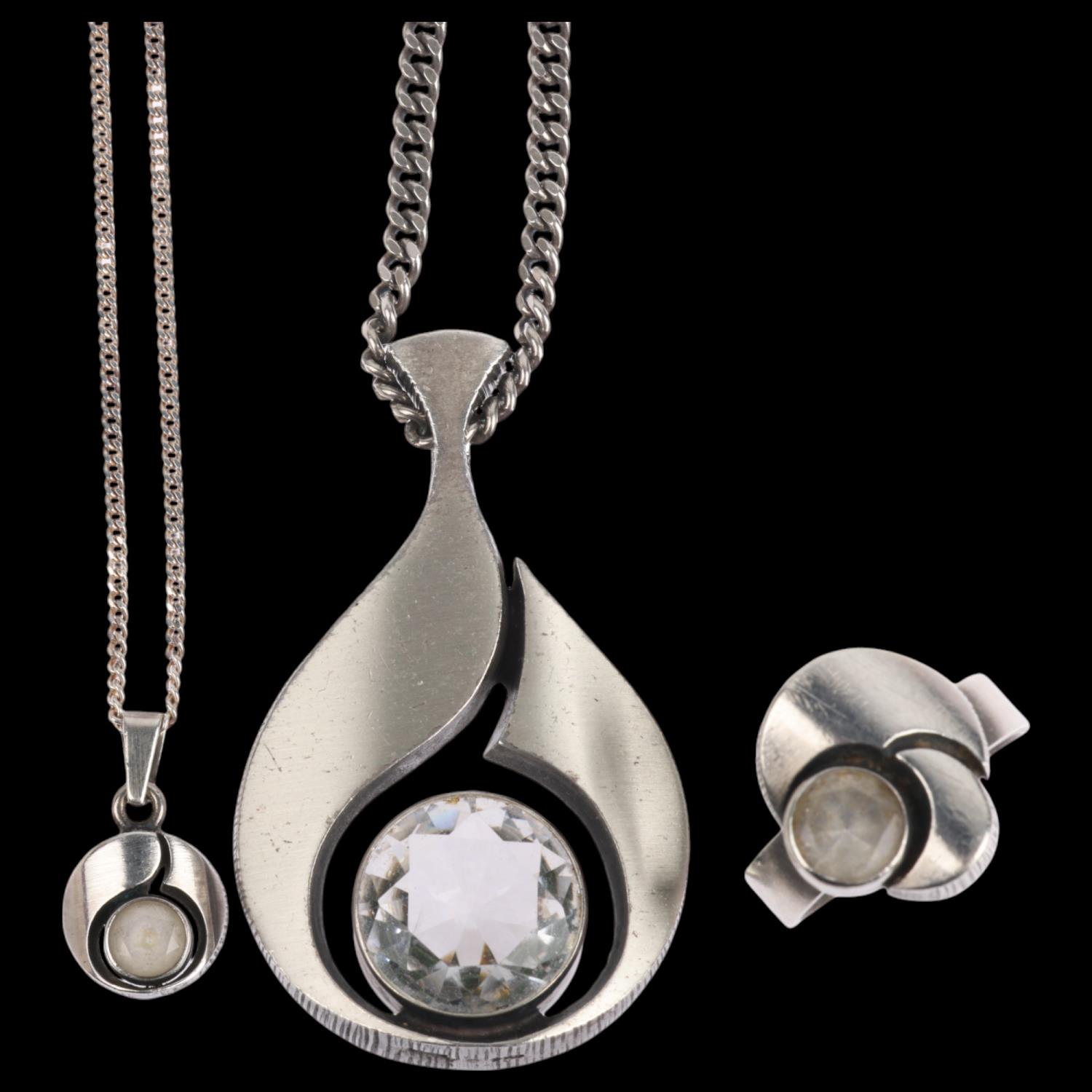 A group of matching Finnish sterling silver and crystal jewellery, in the style of Karl Laine,