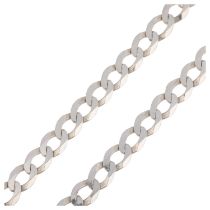 A sterling silver flat curb link chain necklace, 51cm, 20.5g No damage or repair, clasp working