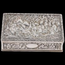 A fine Chinese export silver snuffbox, marked W, rectangular form, with relief 'Elders' decoration