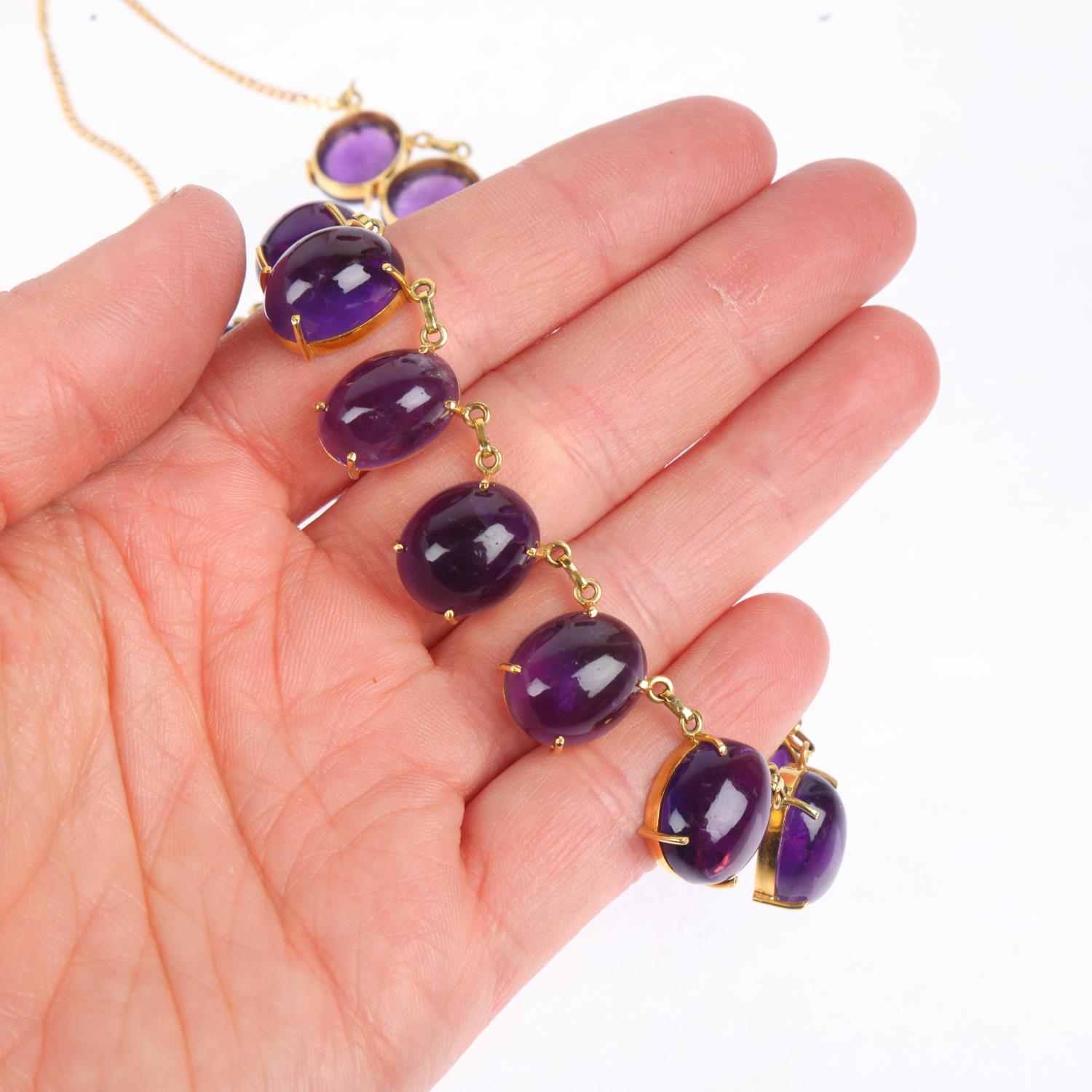 A 22ct gold graduated amethyst fringe necklace, claw set with oval cabochon amethysts, largest - Image 4 of 4