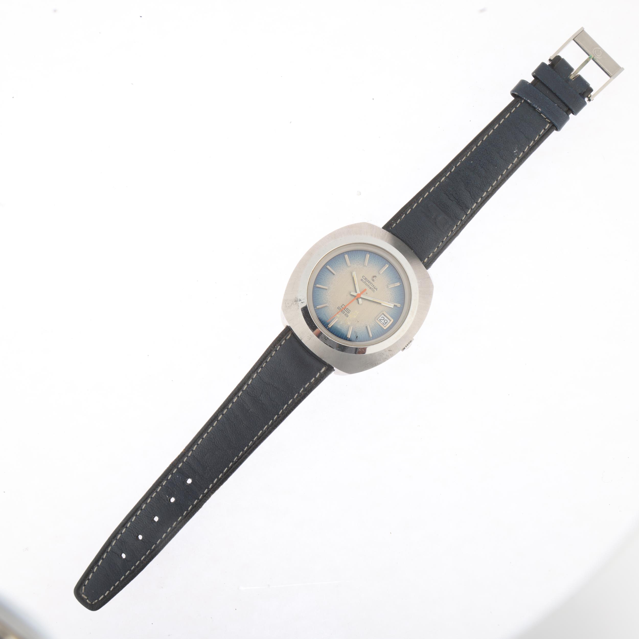 CERTINA - a Vintage stainless steel DS 288 automatic calendar wristwatch, circa 1970s, ombre blue - Bild 2 aus 5