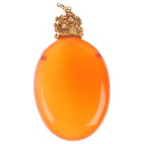 An 18th century miniature carnelian chatelaine scent flask, with unmarked gold cap, 33.4mm, 6g No