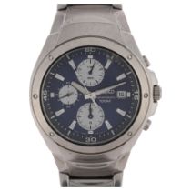 SEIKO - a stainless steel quartz chronograph calendar bracelet watch, ref. 7T92-0HX0, circa 2010,