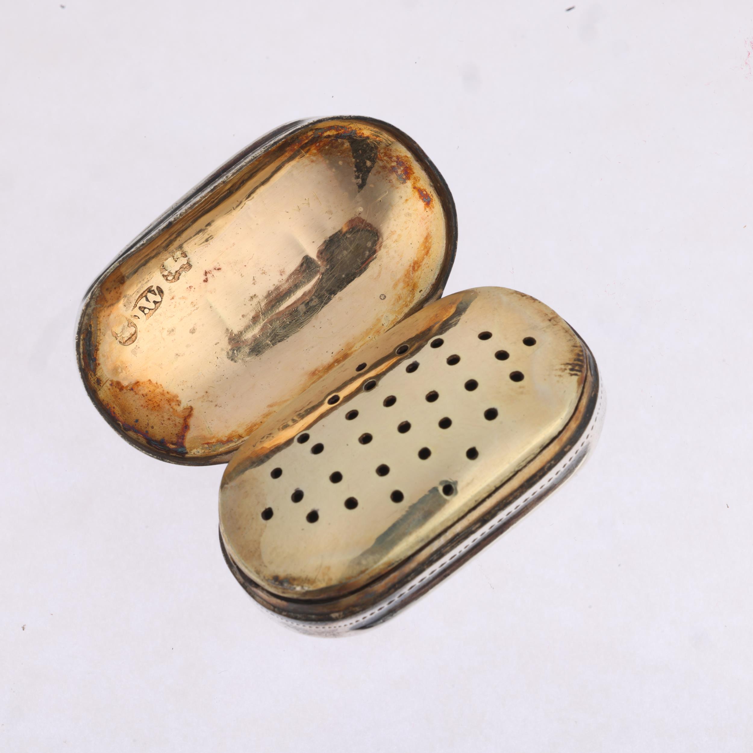 A George III silver vinaigrette, Joseph Willmore, Birmingham 1818, oval form with bright-cut - Image 3 of 3