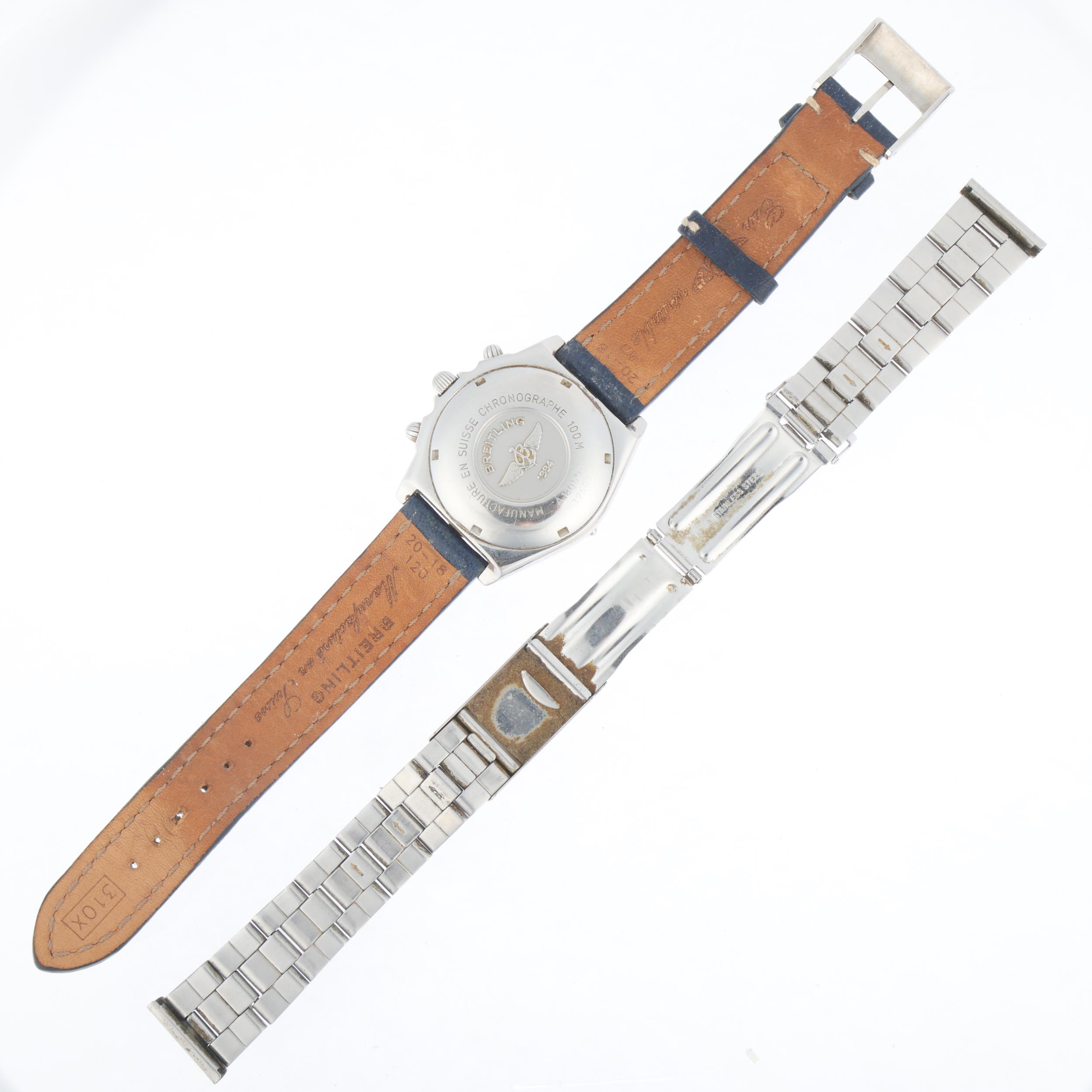 BREITLING - a stainless steel Chronomat automatic chronograph calendar bracelet watch, ref. A13050. - Bild 3 aus 5