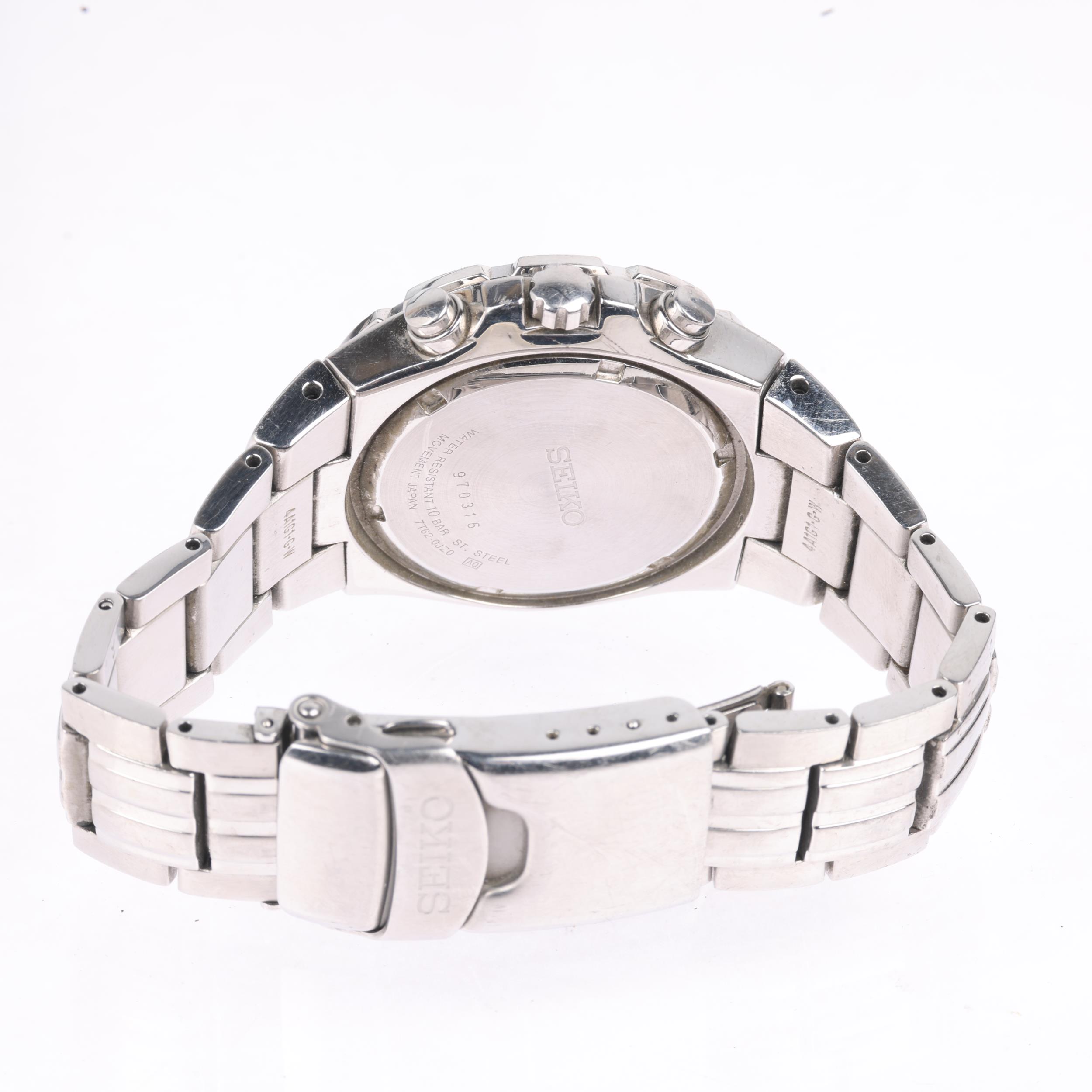 SEIKO - a stainless steel quartz chronograph calendar bracelet watch, ref. 7T62-0JZ0, blue dial with - Image 3 of 5