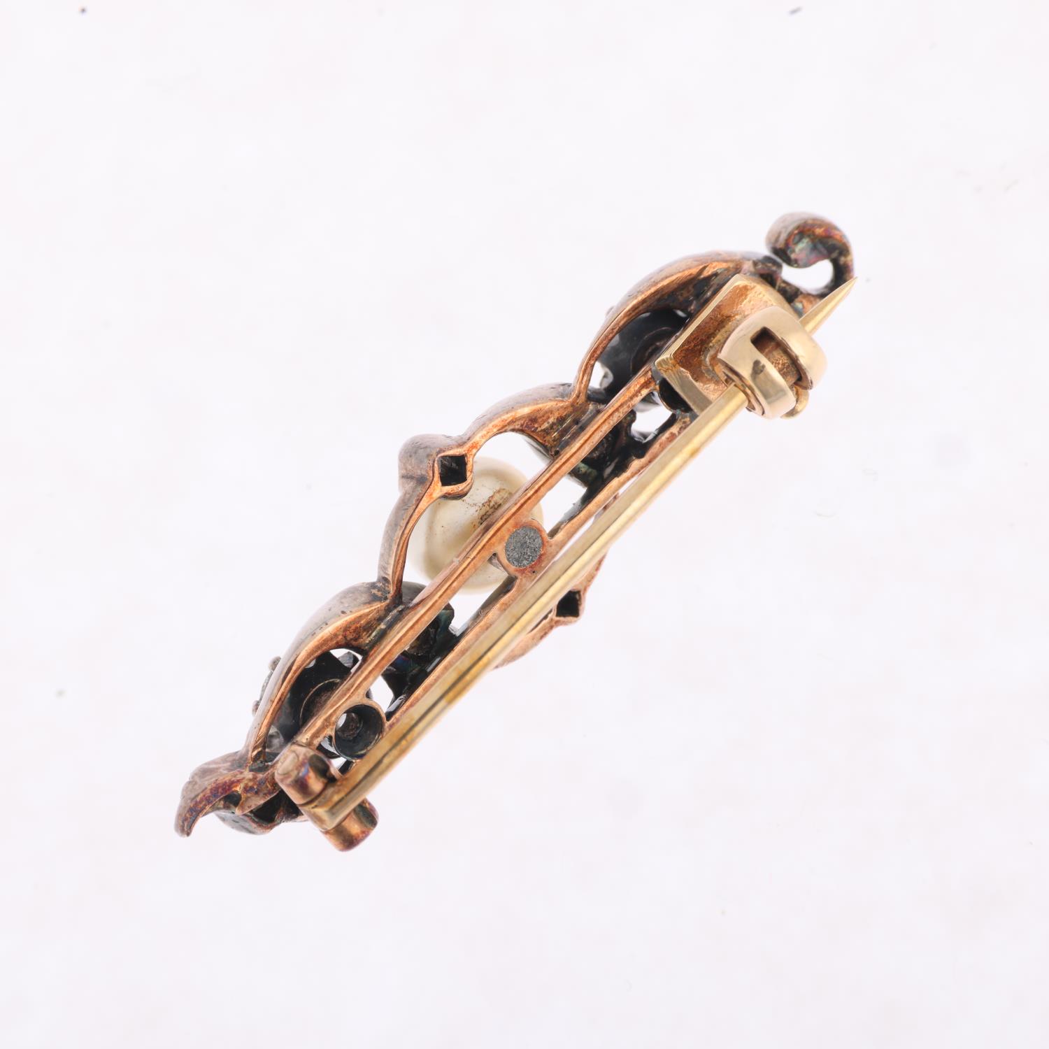 An Art Nouveau pearl and diamond openwork bar brooch, circa 1900, centrally set with 6mm pearl - Image 3 of 4