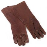 A pair of RAF leather gloves, L39cm