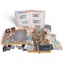 2 trays of pre-decimal coins, commemorative coins, and an album of world banknotes, etc