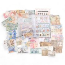 Various foreign banknotes, and sleeves of coins, including Solomon Islands and Slovakia, etc