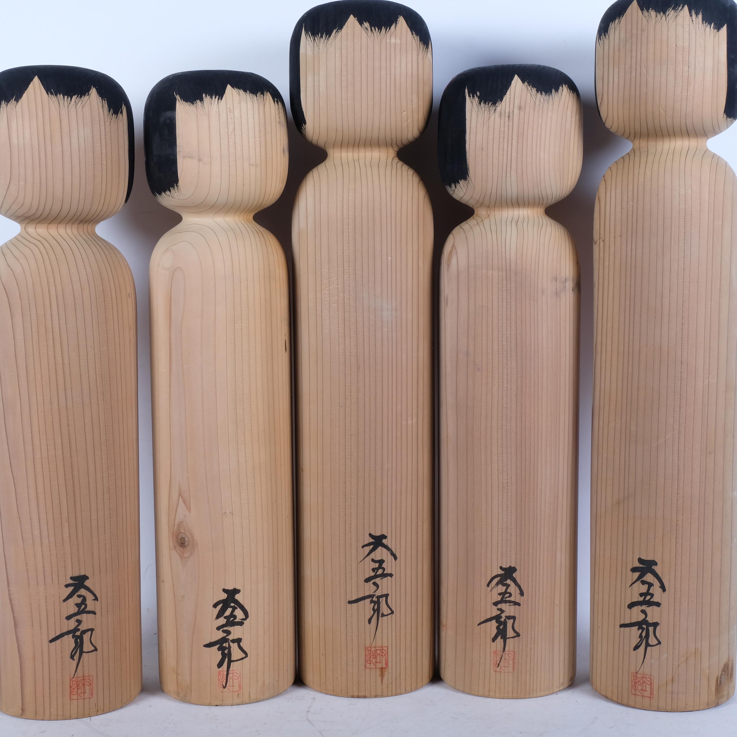 A group of 5 large Kokeshi dolls, various sizes, largest height 55cm - Image 2 of 2