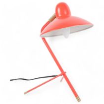 Di Classe, an Arles mid-century style desk lamp, by Domei Endo, with adjustable shade, H35cm