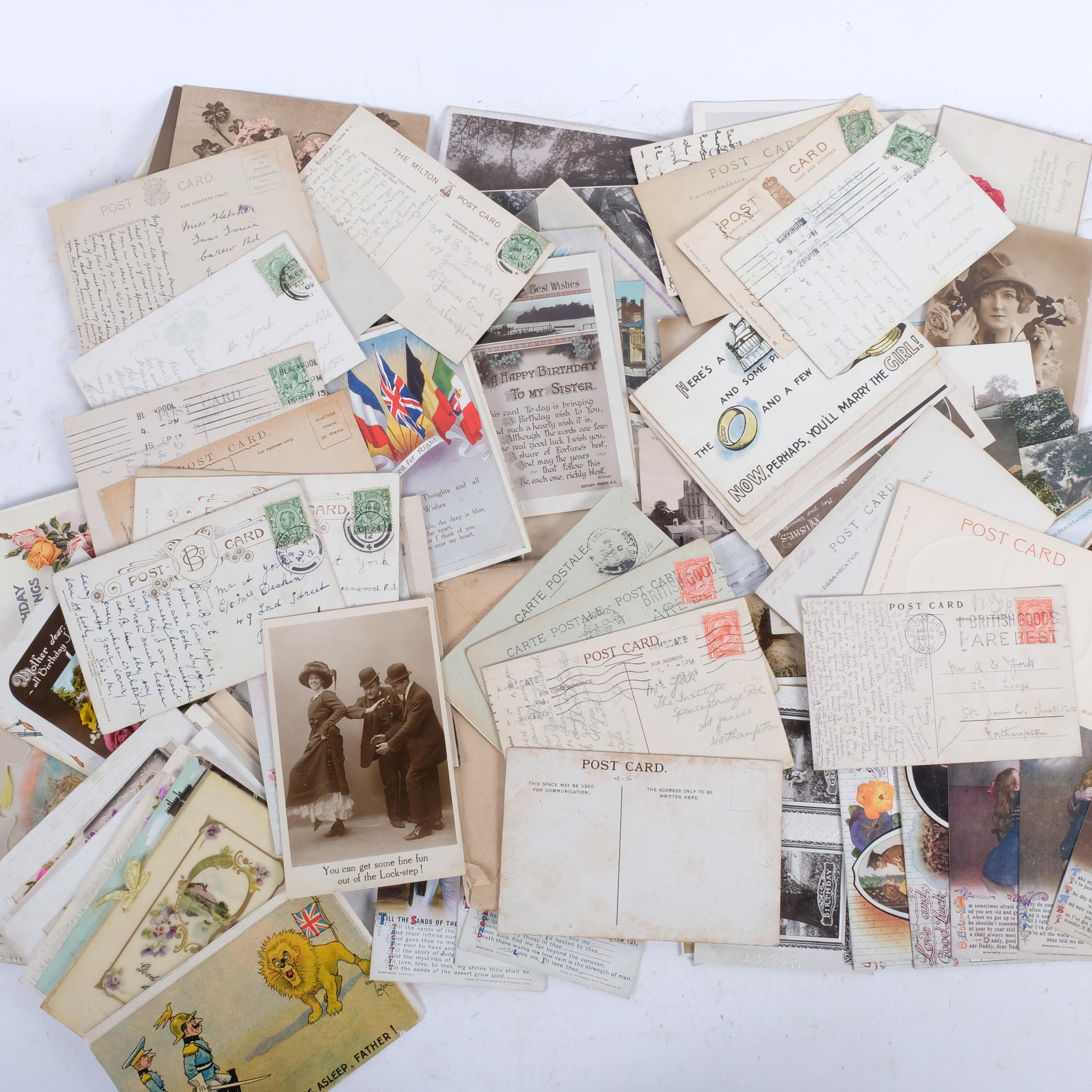 A quantity of Vintage and Antique postcards, including First World War military interest - Image 2 of 2