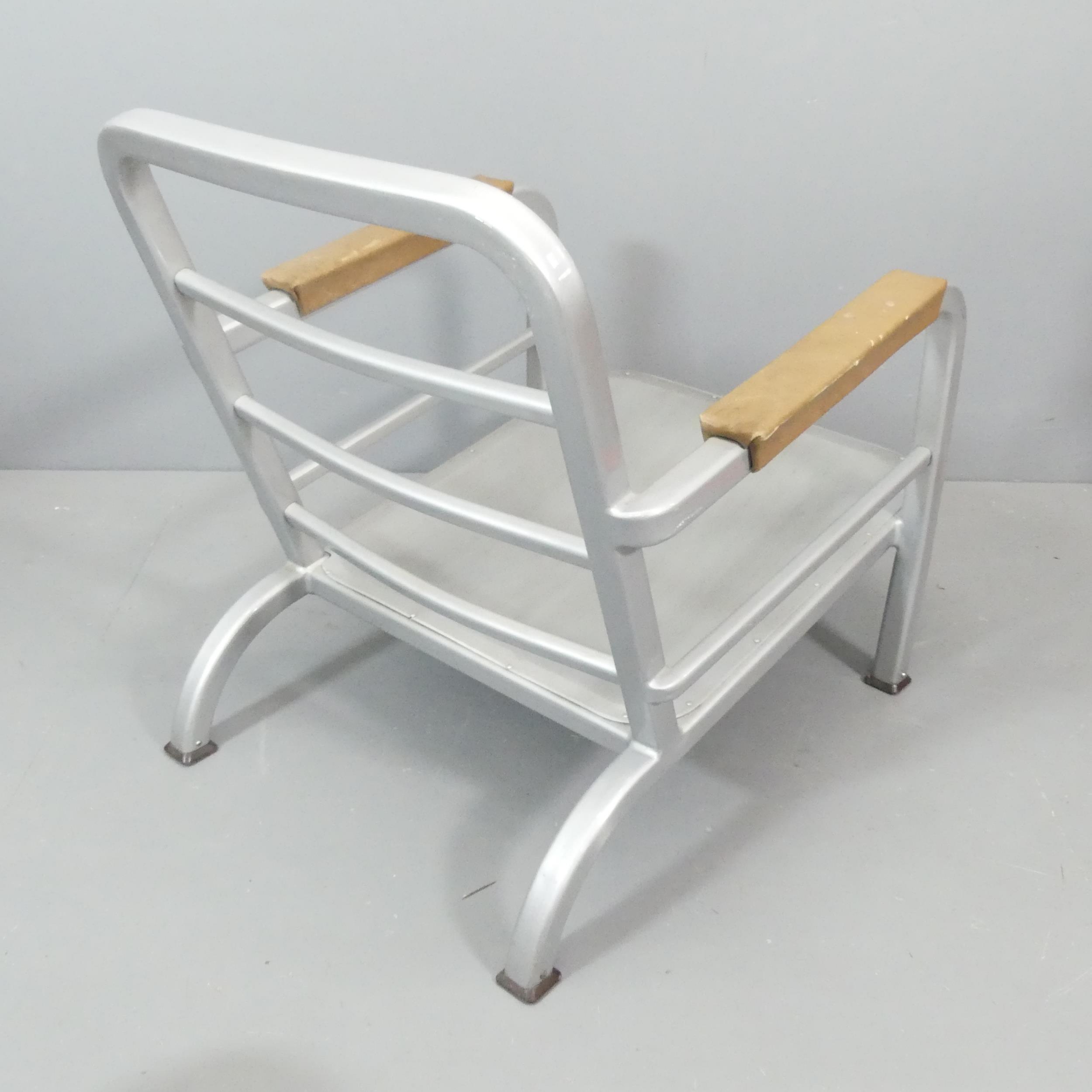 U.S CHAIRCRAFT - A 1953 US Army Medical Corps lounge chair, with aluminium frame and leather - Image 3 of 5
