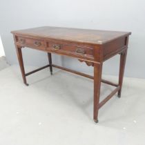 A Victorian mahogany writing table. 123x74x54cm.
