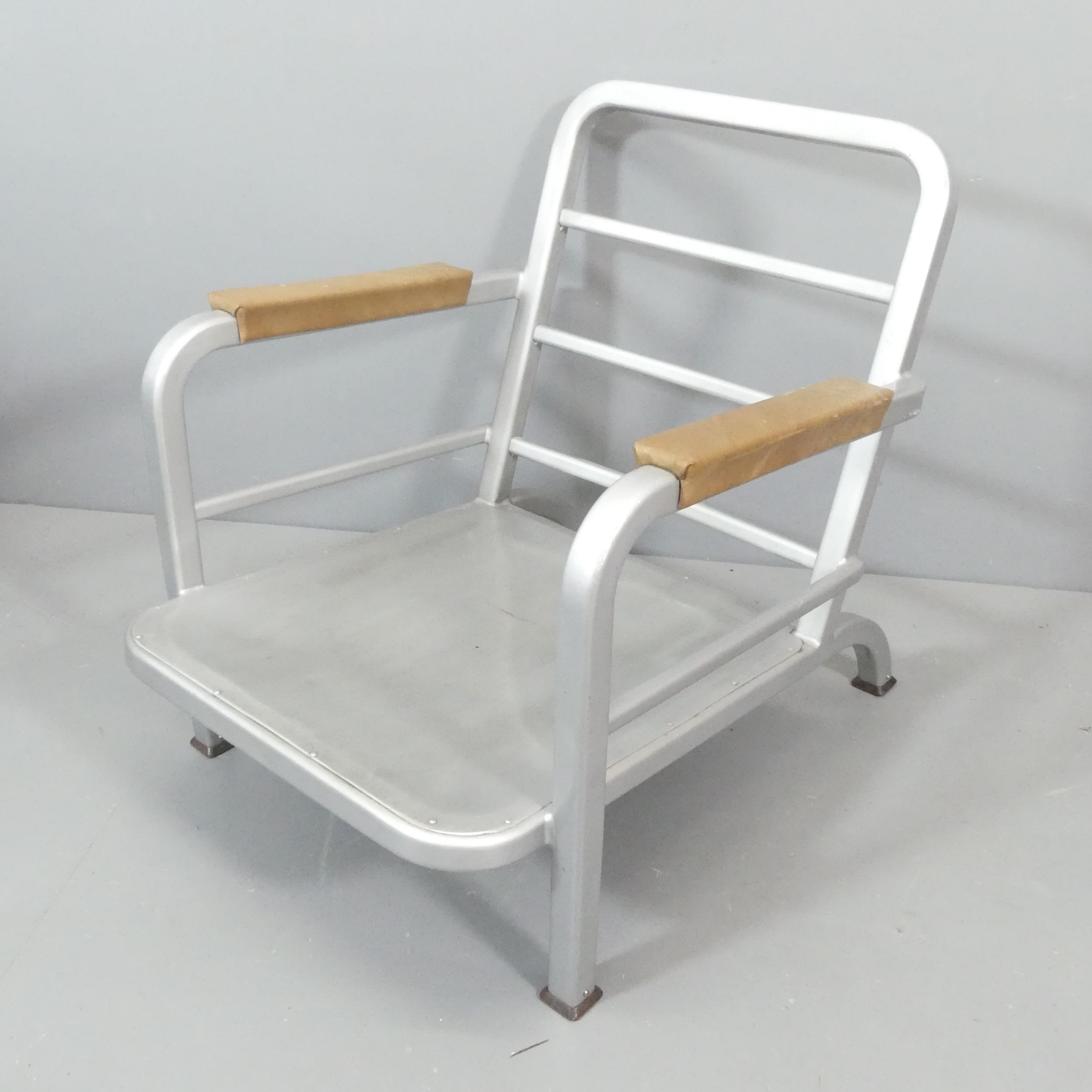 U.S CHAIRCRAFT - A 1953 US Army Medical Corps lounge chair, with aluminium frame and leather - Image 2 of 5