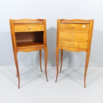 A pair of French yew-wood bedside tables. 34x70x25cm.