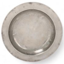 AMERICAN INTEREST - pewter charger circa 1800, made by Stephen Maxwell (Scottish Nationalist),