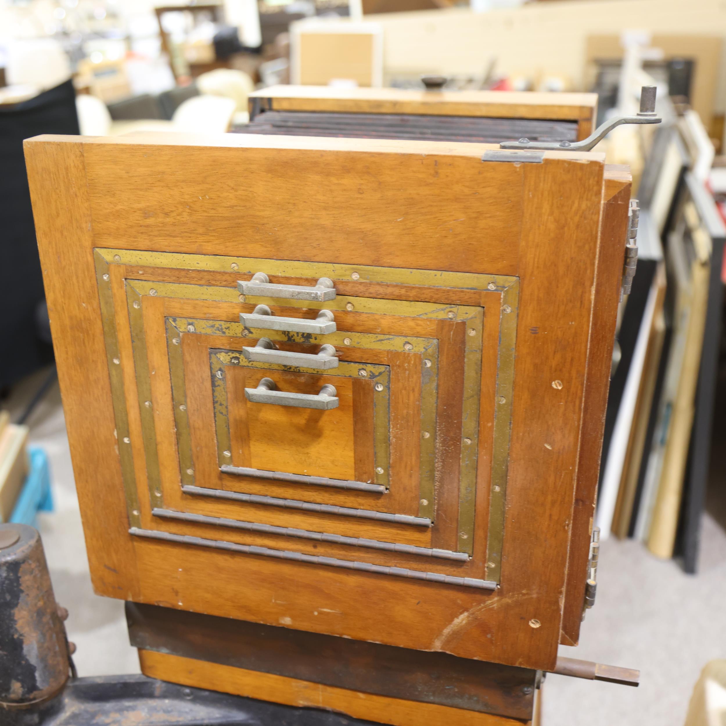 A large Victorian floor standing studio camera, mahogany and brass, with inter-changeable plate - Image 5 of 10