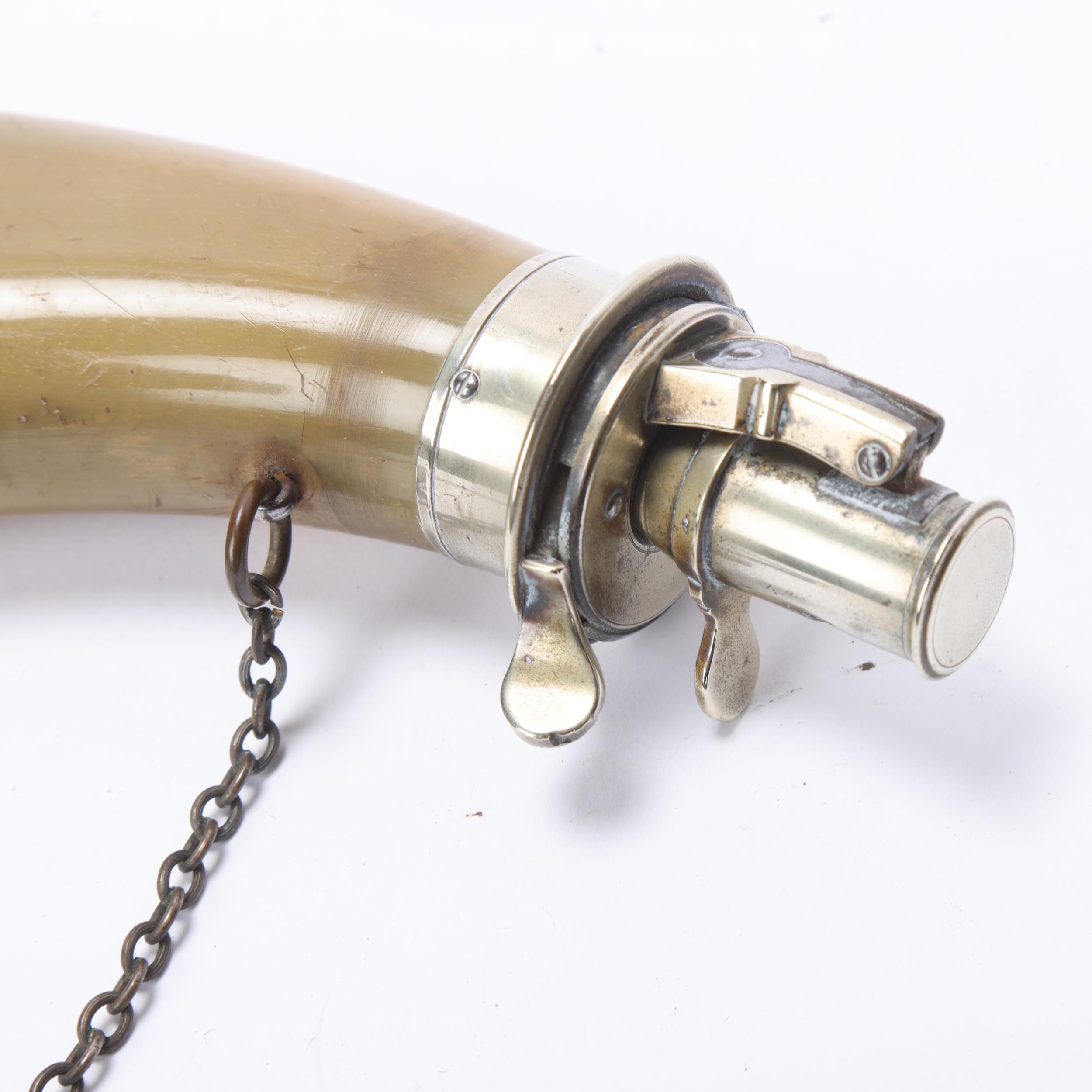 A 19th century buffalo horn powder flask with nickel plate mounts, length 26cm 2 chips just below - Bild 2 aus 3