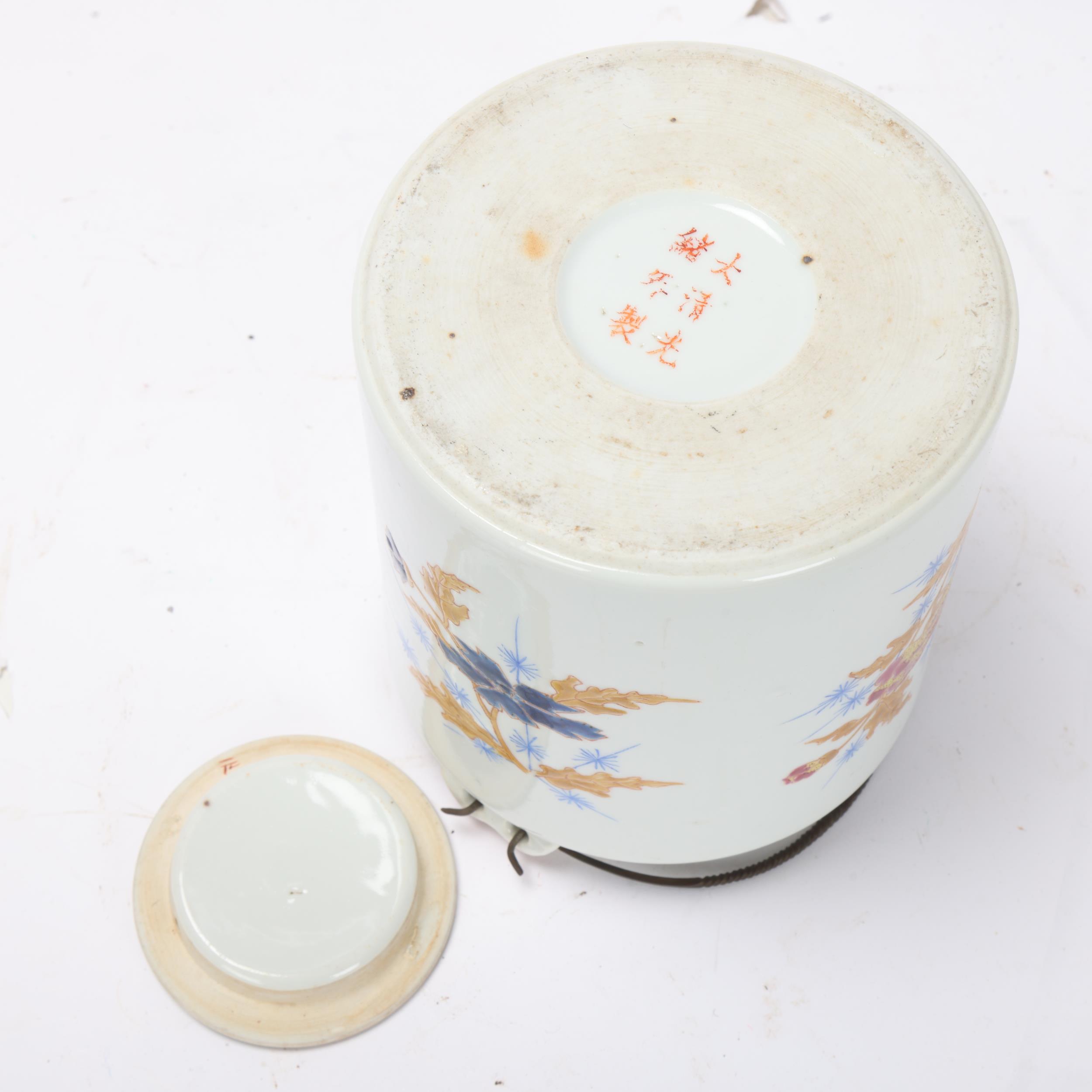 A Chinese white glaze porcelain cylindrical teapot, with painted and gilded enamel flowers, 6 - Image 3 of 3