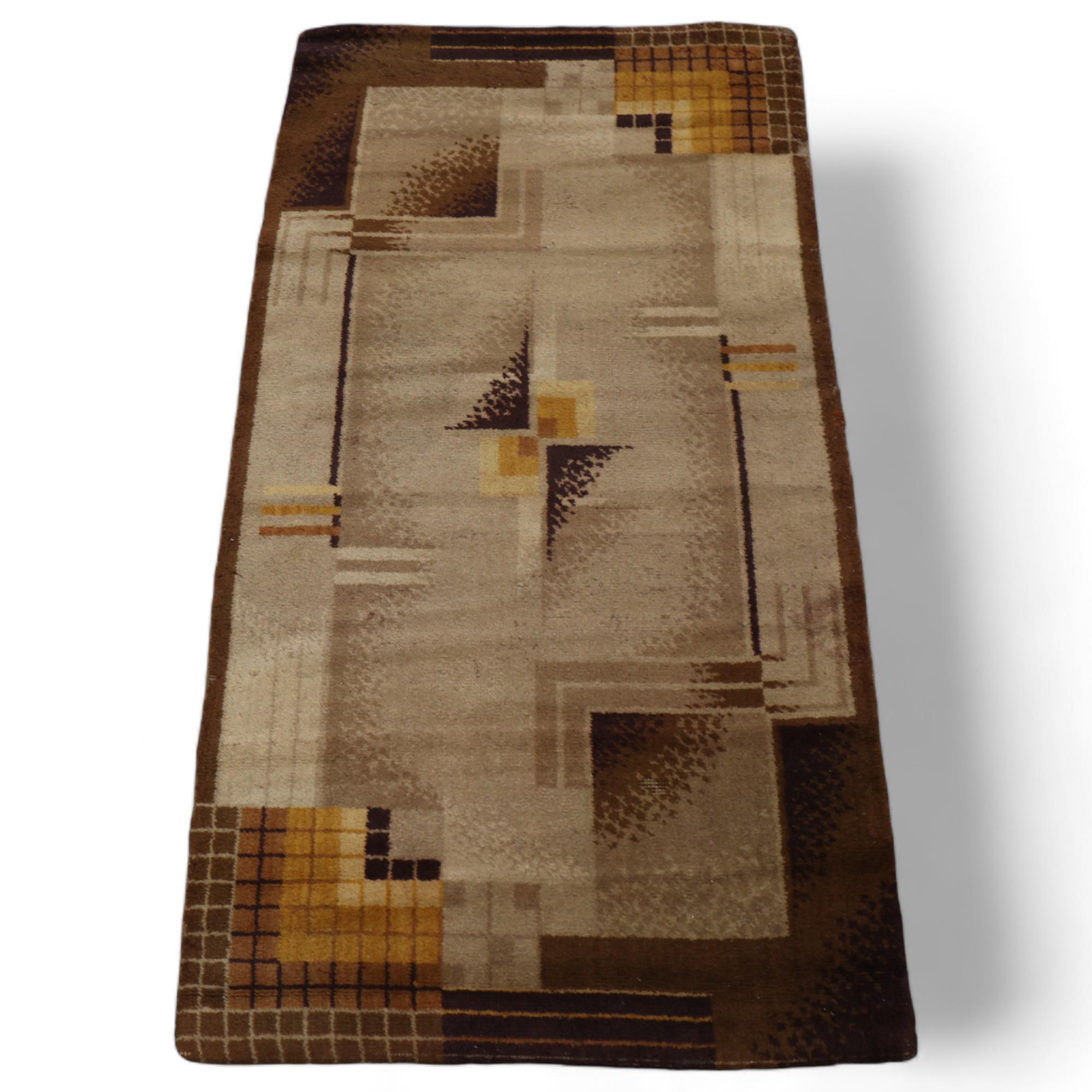 A 1940s Art Deco modernist machine made rug in the Bauhaus manner, 151 x 79cm