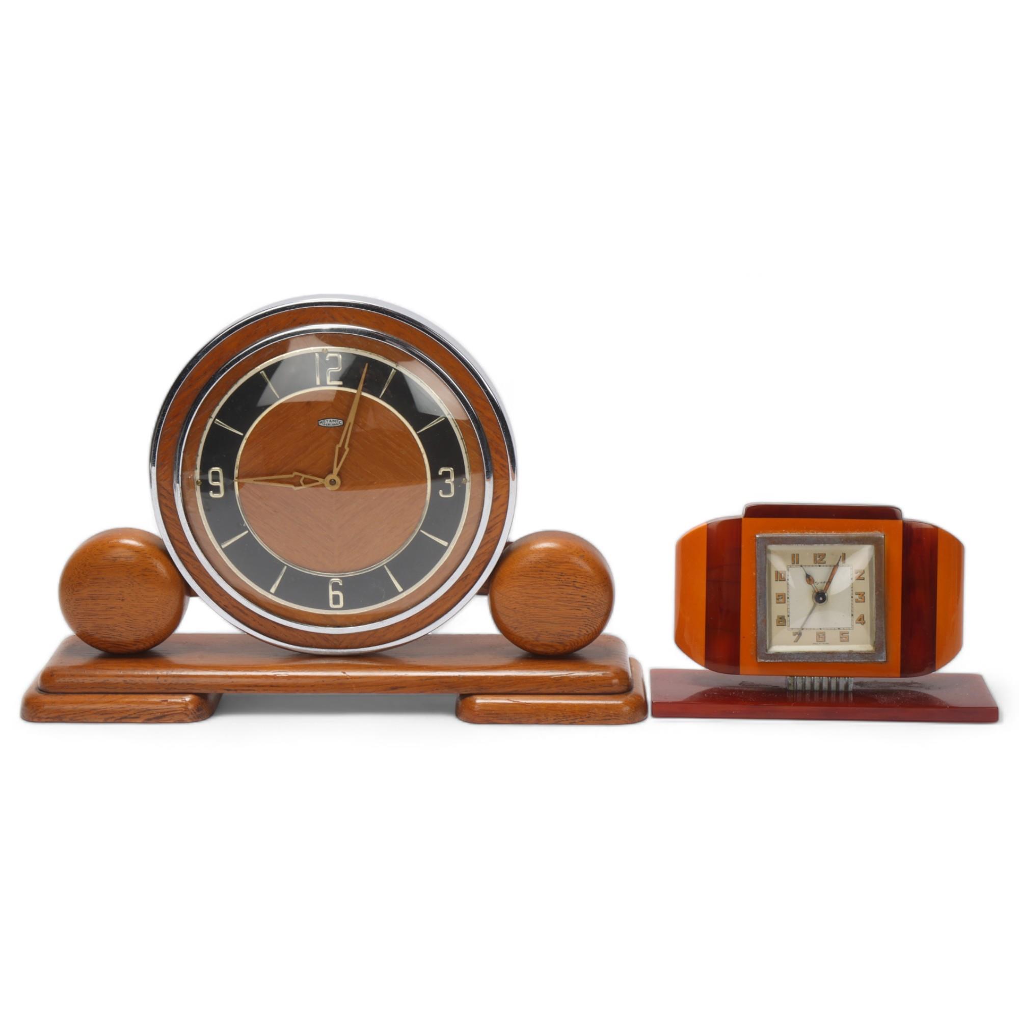 2 Art Deco mantel clocks, comprising a Bayard two-colour Bakelite-cased 8-day clock, length 17cm,