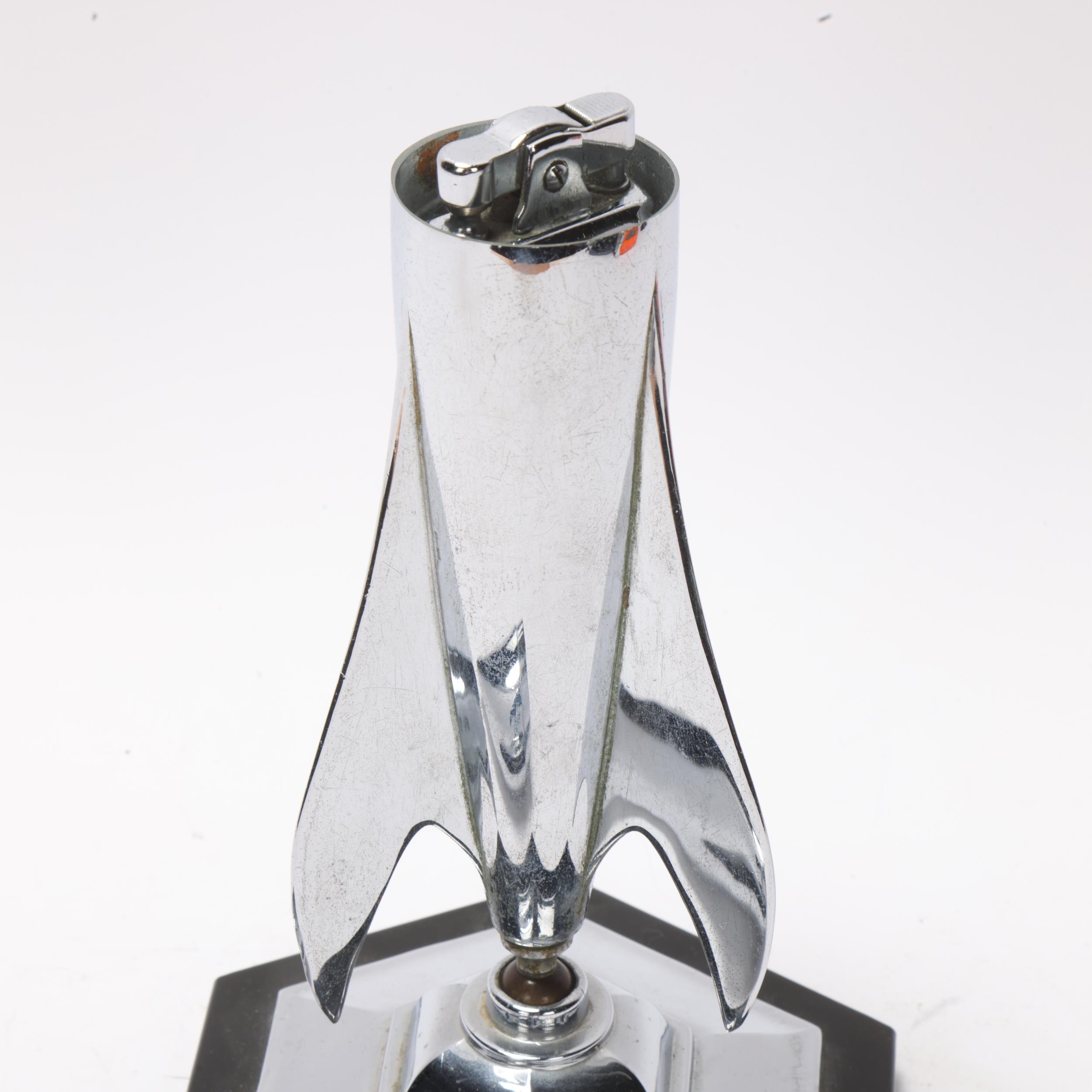 Art Deco chrome rocket table lighter, mounted on a ball joint, with removeable tip, no maker's - Image 2 of 3