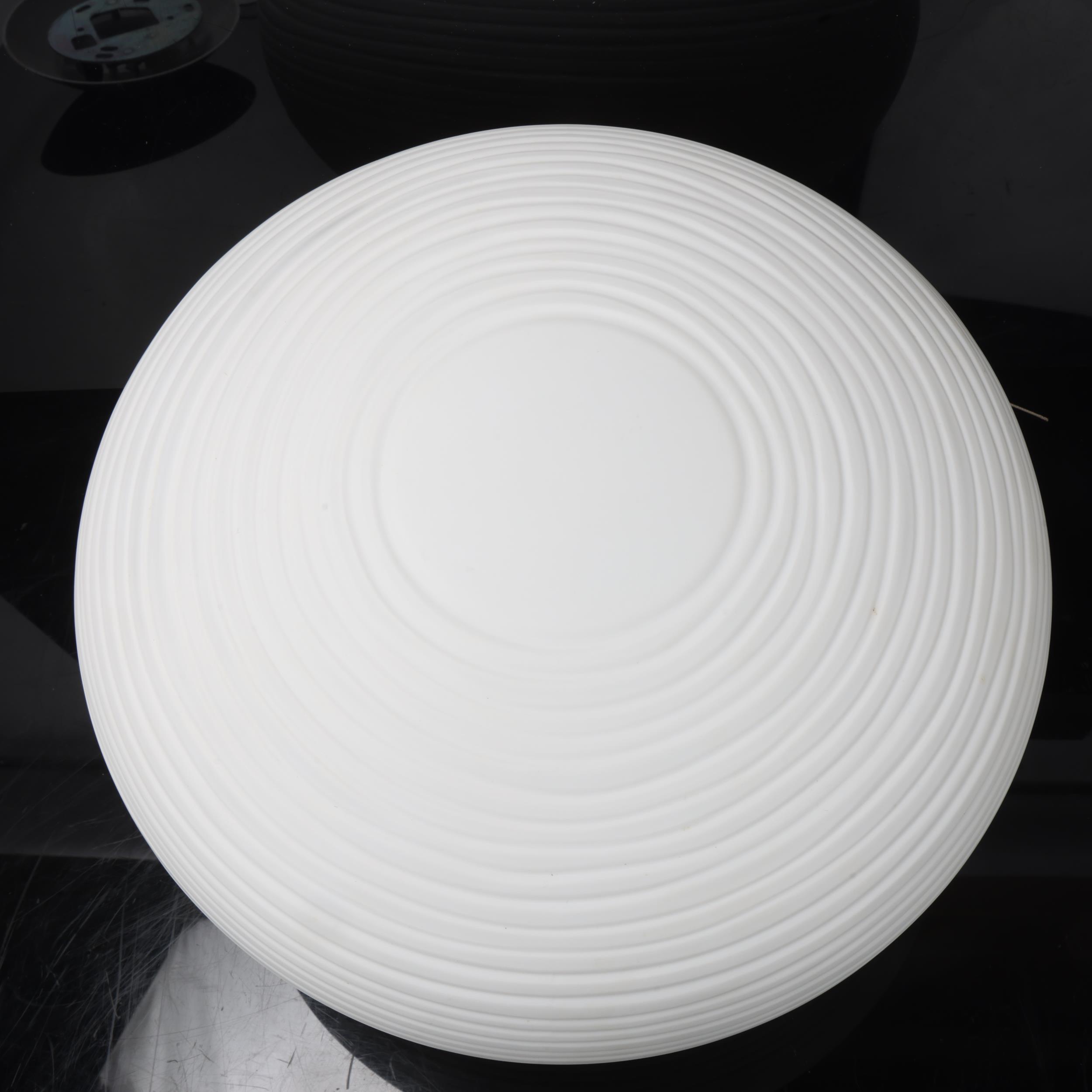 A Foscarini "Rituals" white glass pendant lamp, with white metal ceiling rose, diameter approx 35cm, - Image 3 of 3