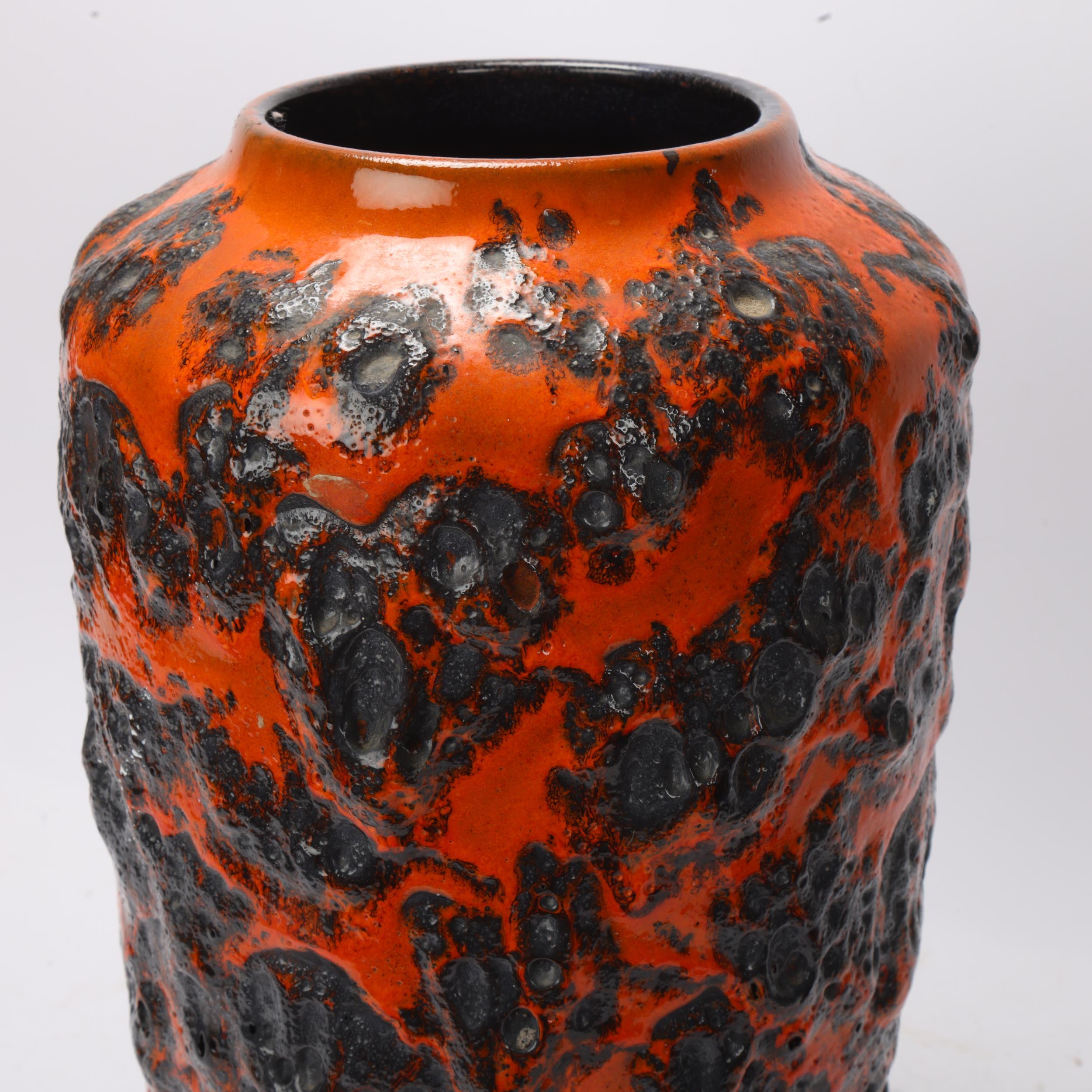 A mid-century West German ceramic fat lave vase, numbered to base 517-38, height 38cm Minor chips to - Bild 3 aus 3